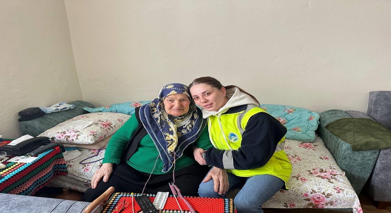 YADEMden yaşlılara hem moral hem de şifa eli