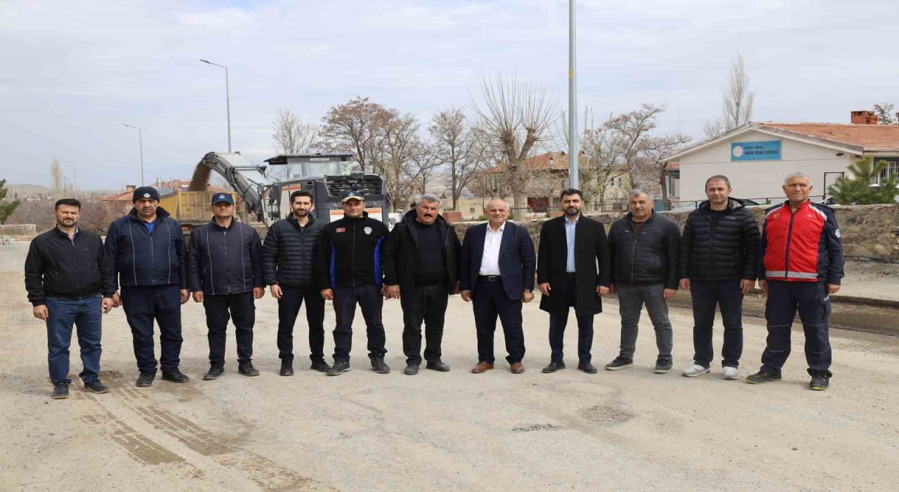 Yahyalıda sıcak asfalt hazırlıkları başladı