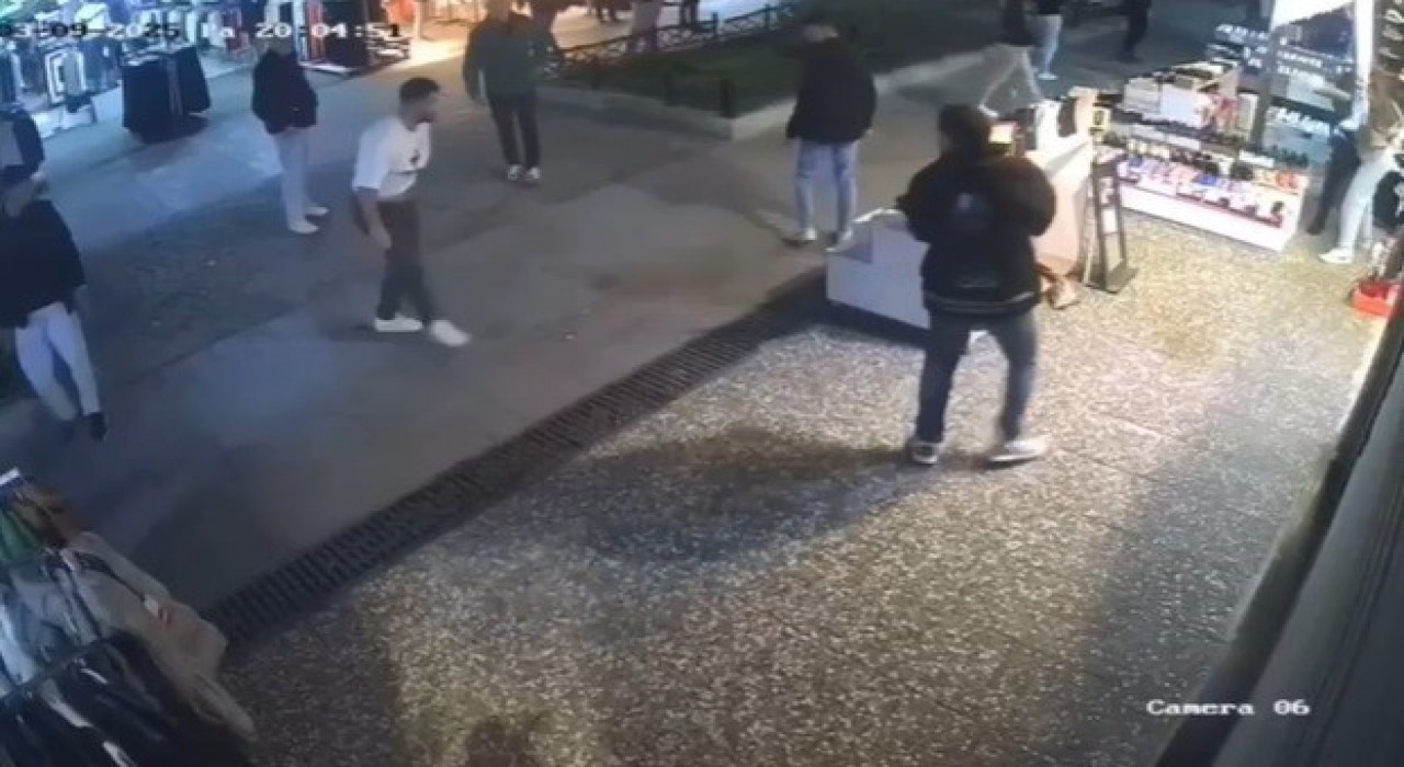 Yan bakma kavgası cinayete dönmüştü, o anlar kamerada
