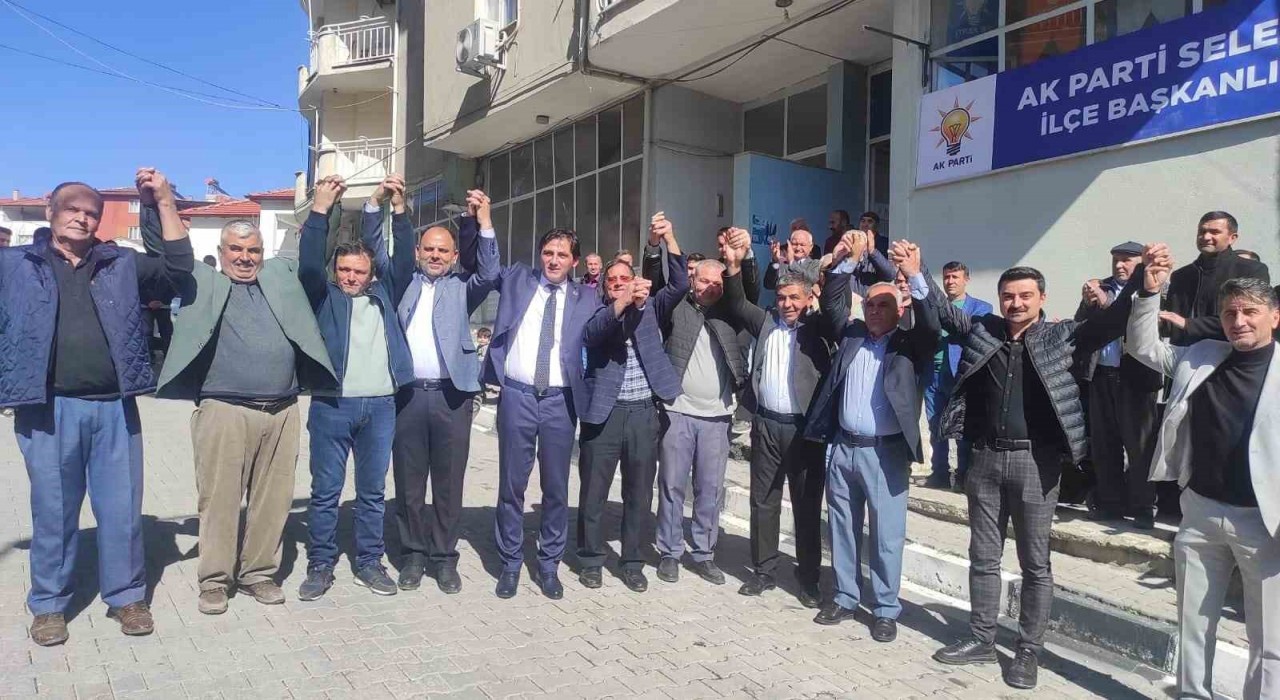 Yeniden Refah Partisinden istifa edip AK Partiye katıldılar