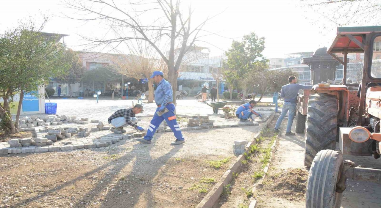 Yenipazarın dört bir köşesinde çalışmalar sürüyor