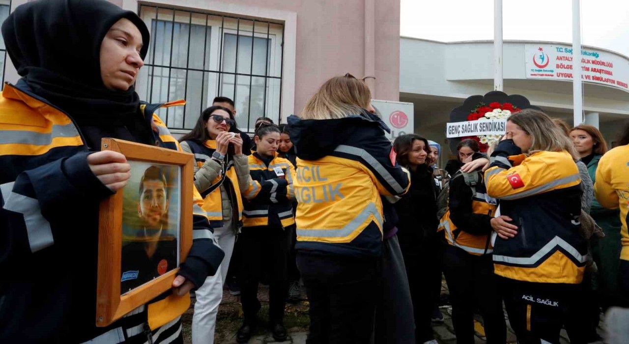 ‘Yok cevabını kabul etmeyen 4 kişi genç Paramediği hayattan kopardı