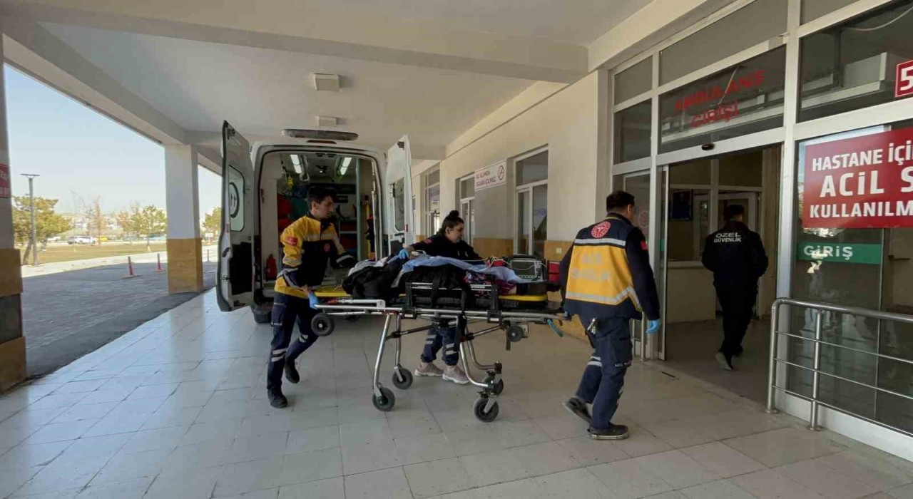 Yoldan çıkan Fiat Tofaş araç şarampole uçtu: 3ü ağır 4 yaralı