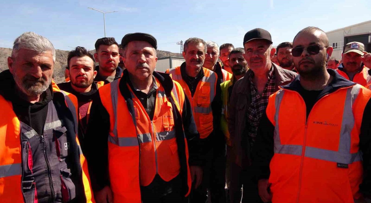Yozgatta Yüksek Hızlı Tren şantiyesi işçileri iş bıraktı