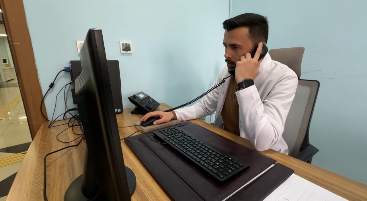 Yüksekovada vatandaşlara ücretsiz danışmanlık hizmeti veriliyor