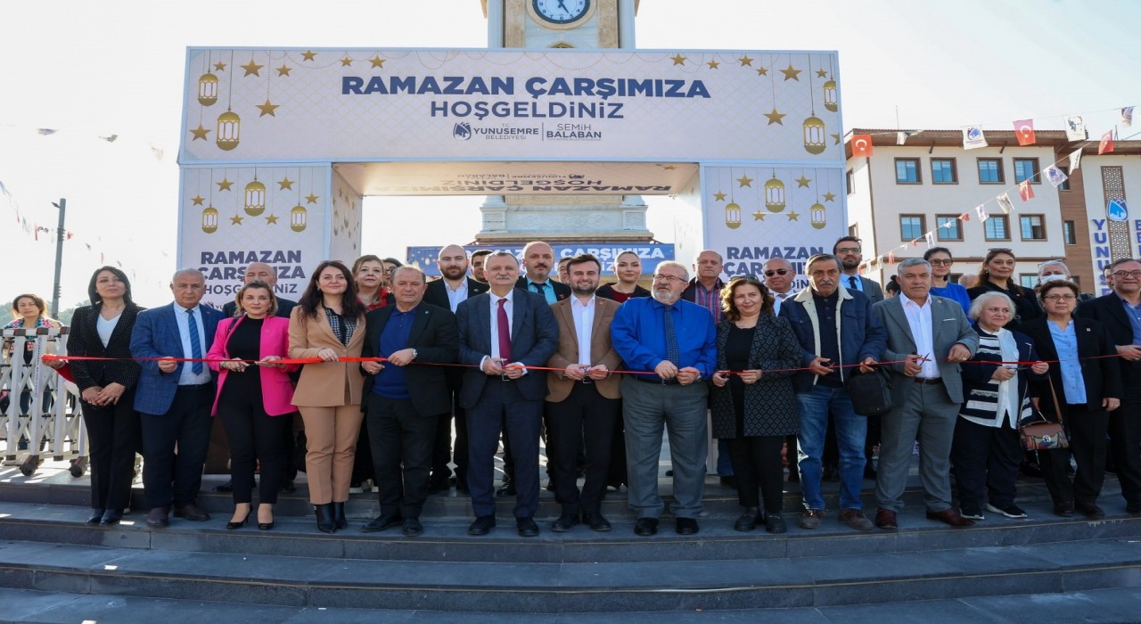 Yunusemrede Ramazan Çarşısı kuruldu