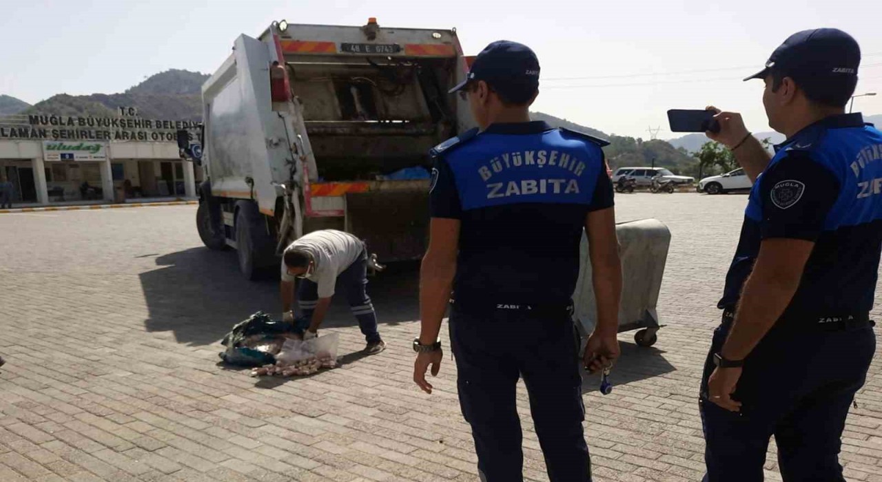 Zabıta denetimlerinde 2 bin 997 ürün satıştan men edildi