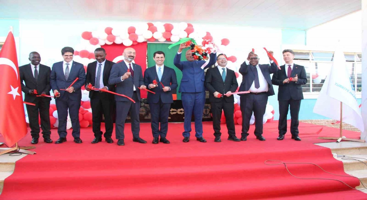 Zambiyadaki FETÖ bağlantılı okullar, Türkiye Maarif Vakfına devredildi
