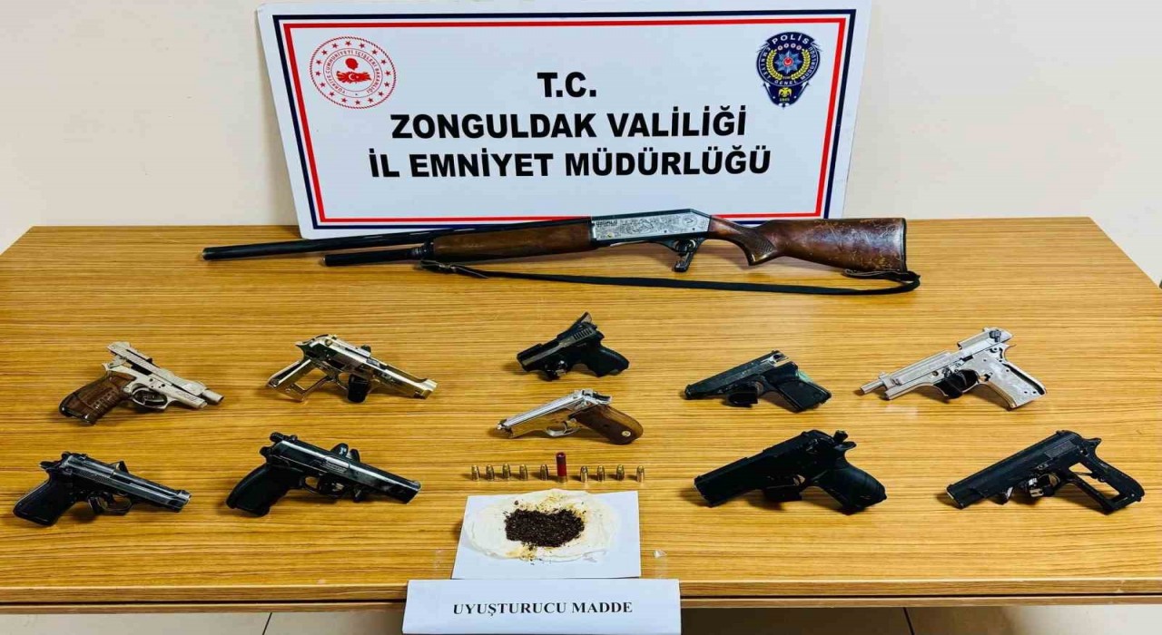 Zonguldakta kaçak silah operasyonunda adeta cephanelik bulundu: 1 tutuklu