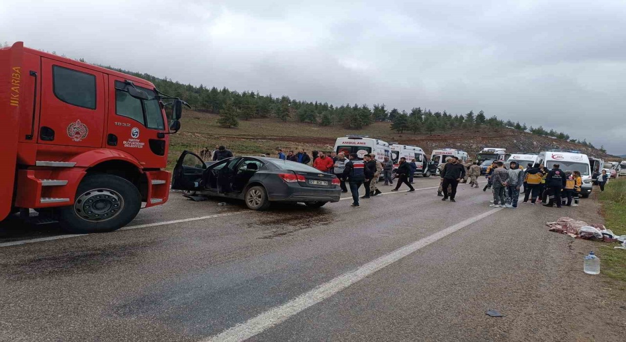 2 kişinin öldüğü kaza, öğretmenler okula yetişmeye çalışırken olmuş