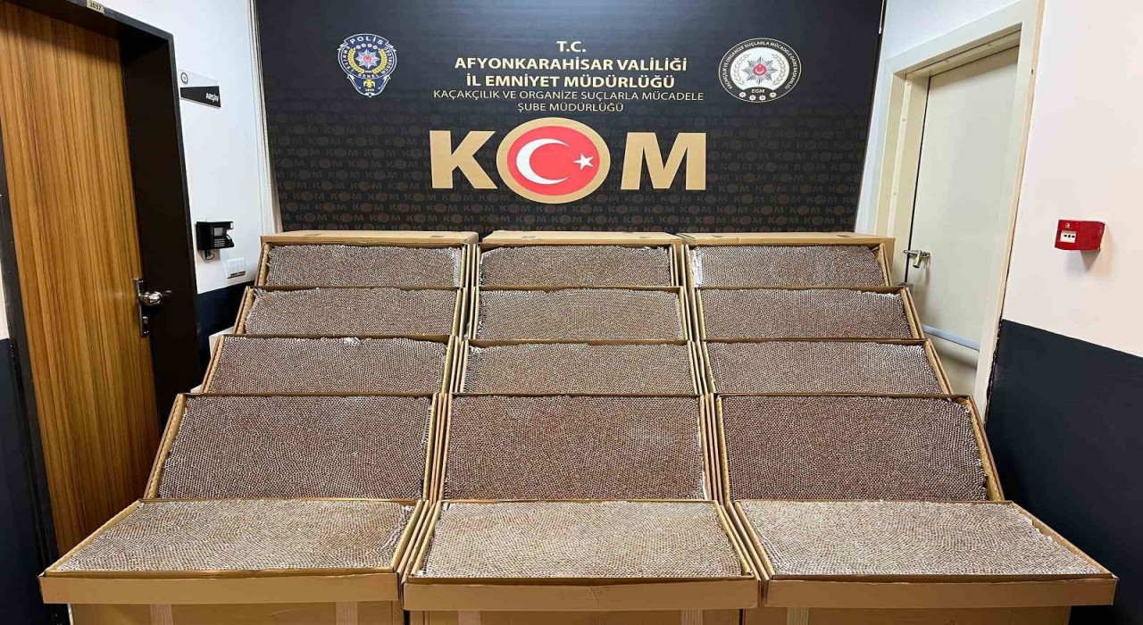 270 bin adet doldurulmuş kaçak makaron ele geçirildi