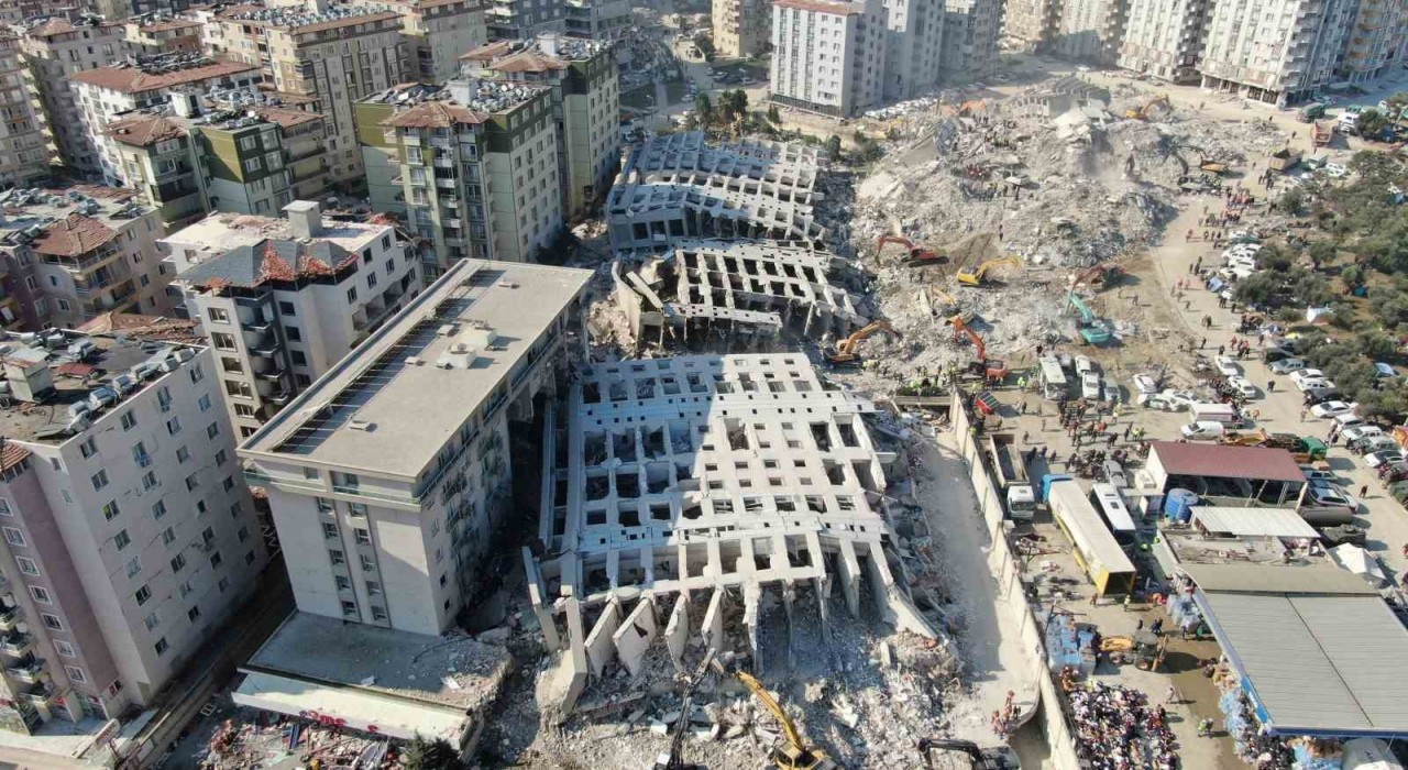 3 evladını Rönesans Rezidansta kaybeden gözü yaşlı anne adalet istedi