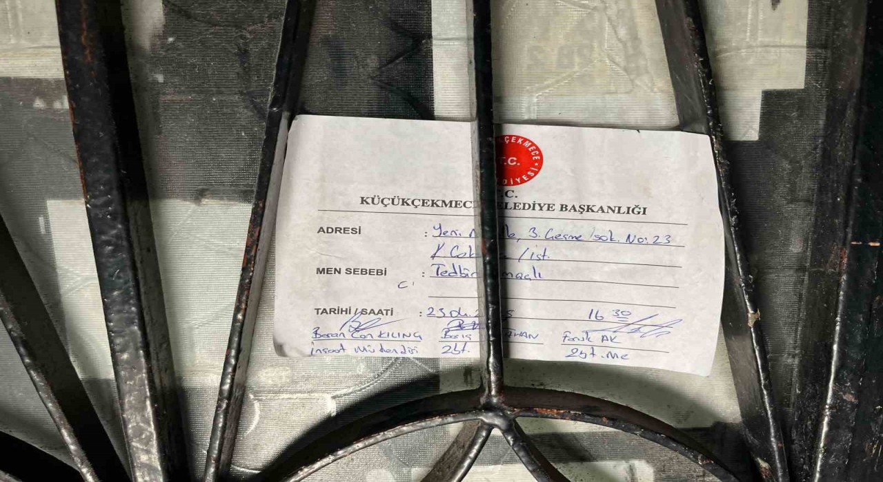 6.2 büyüklüğündeki deprem sonrası riskli olduğu değerlendirilen bina tahliye edildi