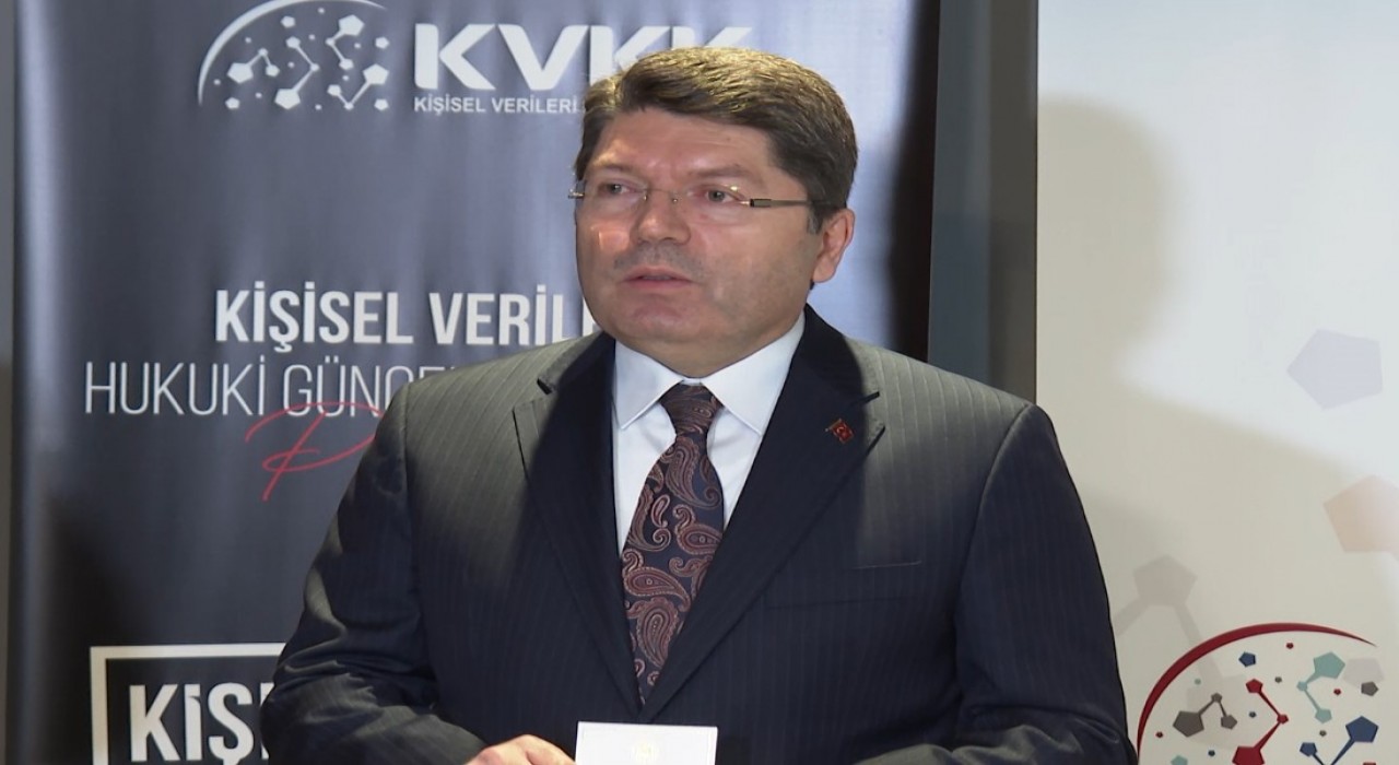 Adalet Bakanı Tunç: Sınırlarımızın güvenliği ne kadar önemliyse elektronik sistemlerimiz ve saklanan verilerin güvenliği de o kadar önemli