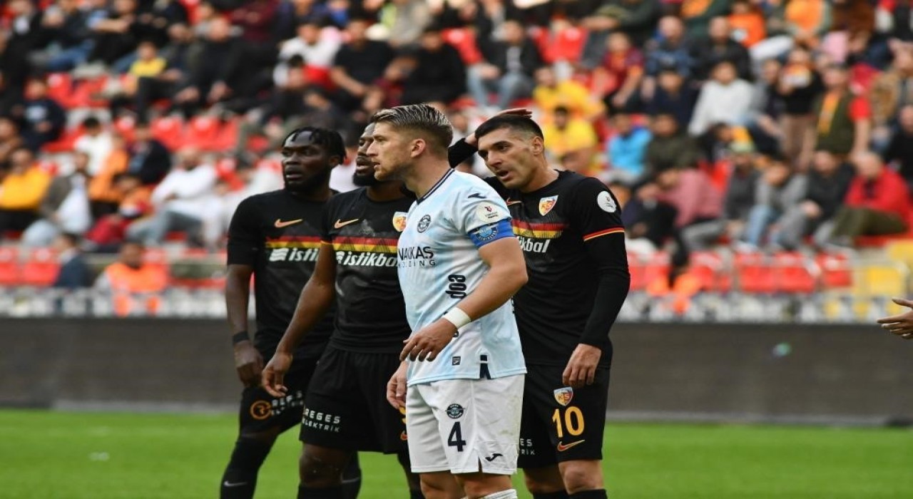 Adana Demirspor ile Kayserispor 14. randevuda