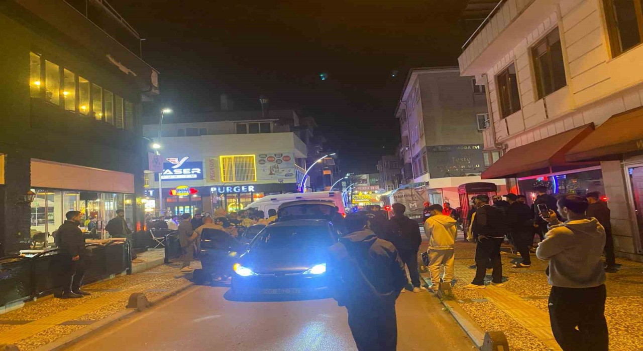 Adapazarında akrabalar arasında bıçaklı kavga: 1 yaralı