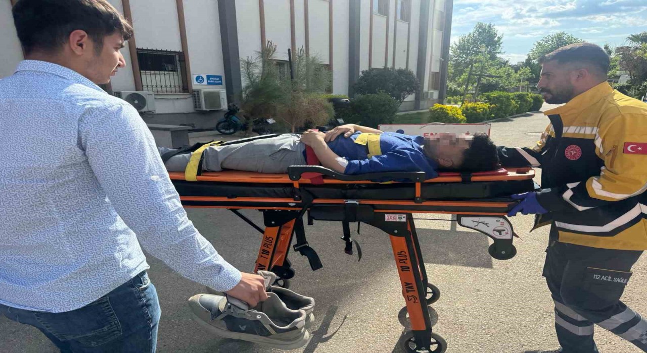 Adıyamanda otomobil ile motosiklet çarpıştı: 1 yaralı