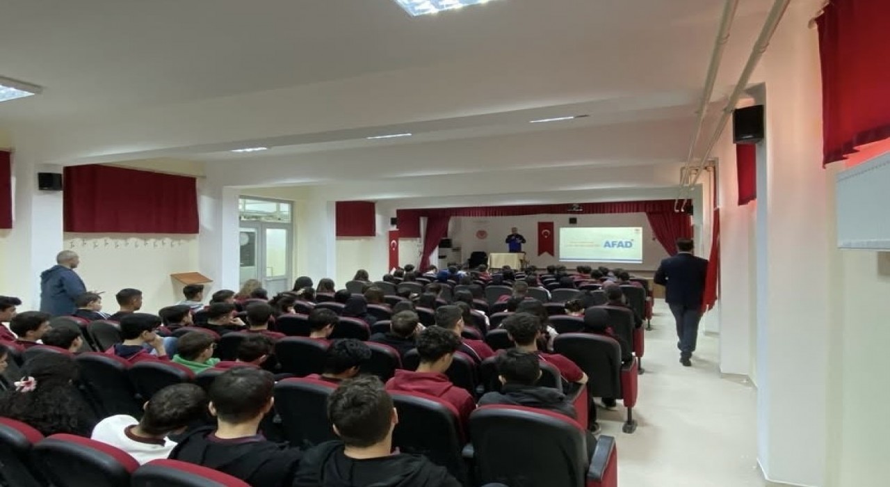 AFADtan öğrencilere afet farkındalık eğitimi