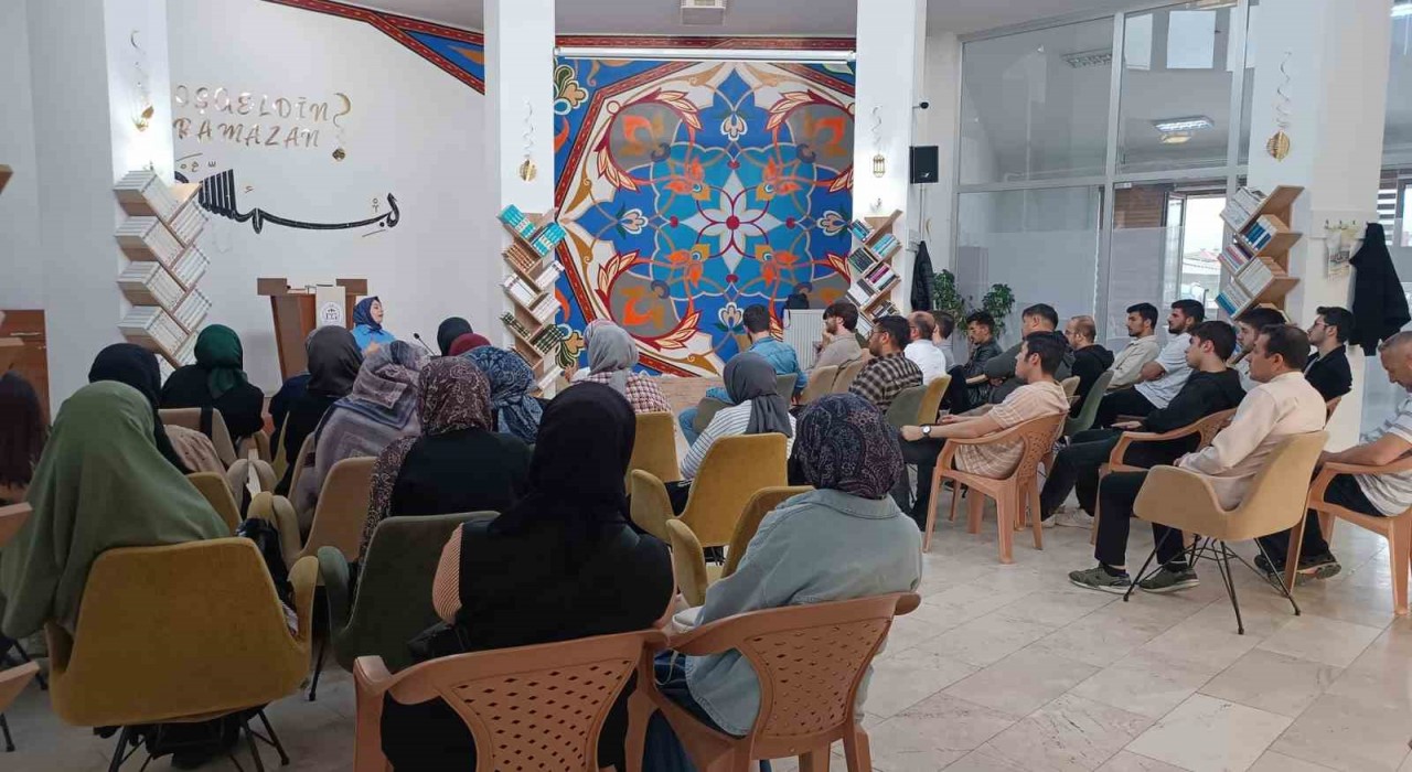 Afyonkarahisarda medeniyet ve dijital etik konuşuldu