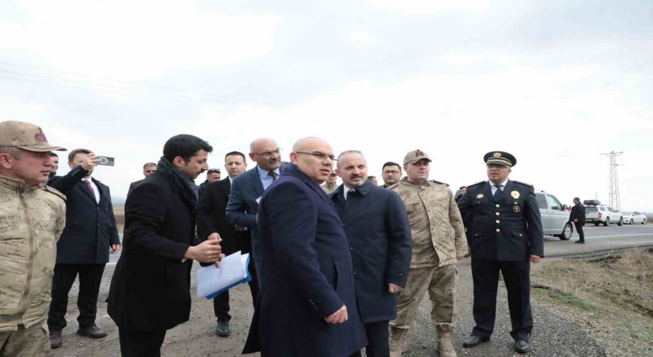 Ağrı Hayvan Bakım ve Rehabilitasyon Merkezinin yapılacağı alanda inceleme