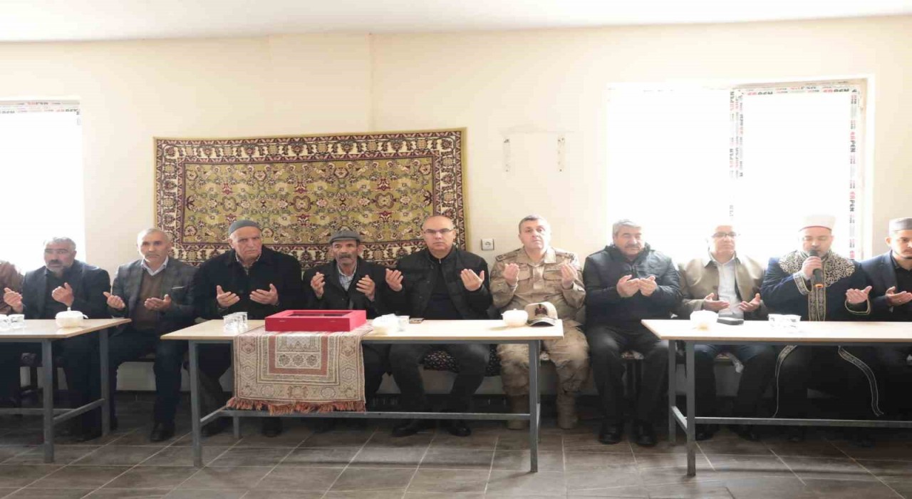 Ağrı Valisi Koç, Kıbrıs Gazisi Süleyman Pisilin ailesine taziye ziyaretinde bulundu