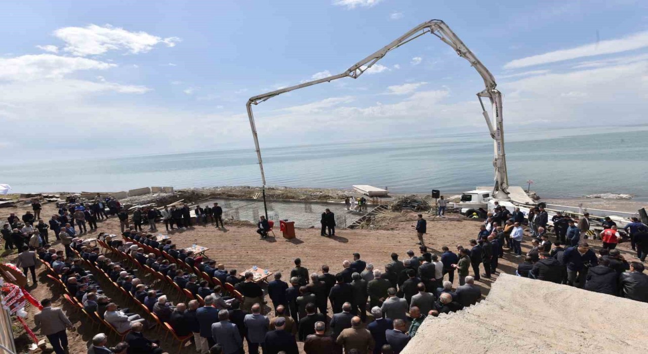 Ahlatta ‘Su Sporları Merkezinin temeli atıldı