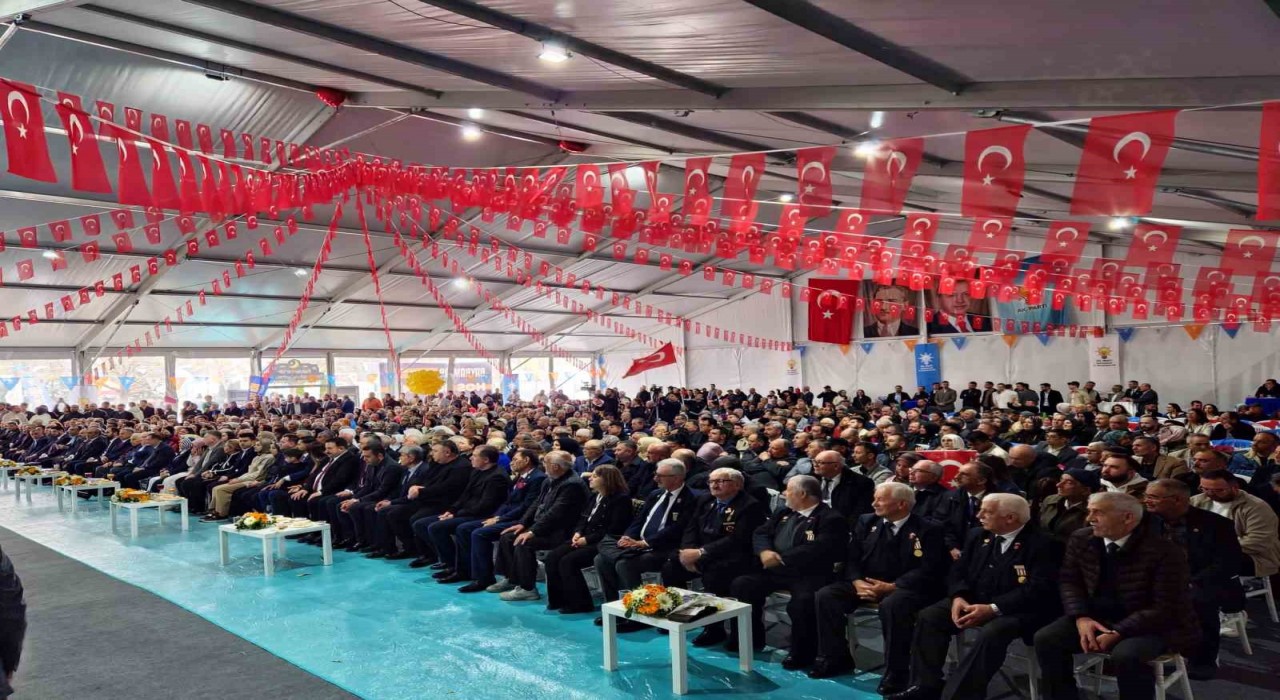 AK Parti Eskişehirde bayramlaşma programı düzenledi