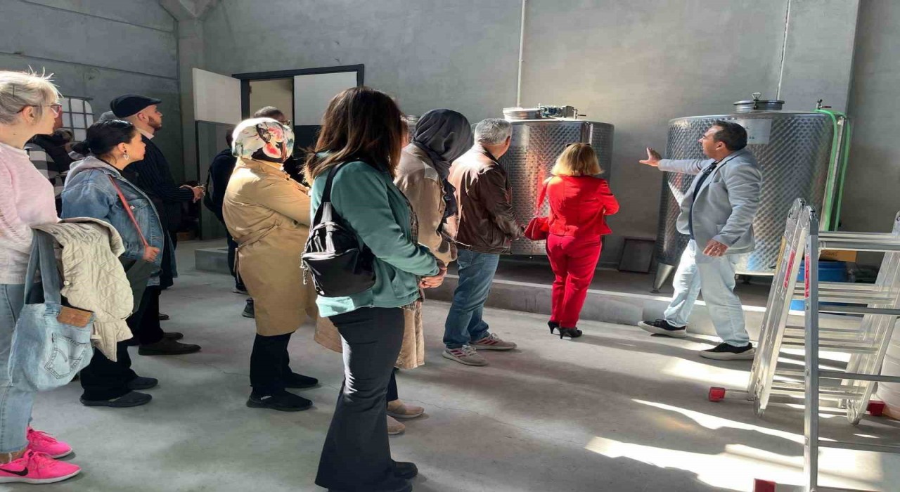 Akademi öğretmenleri ile Balıkesirin kokularına yolculuk