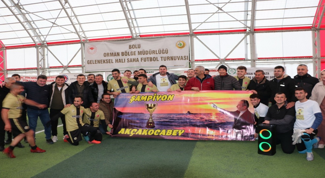 Akçakoca şampiyon Düzce 3. oldu