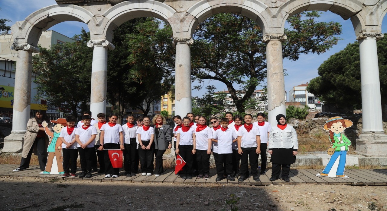 Akhisarda kültür koruyucuları işbaşında