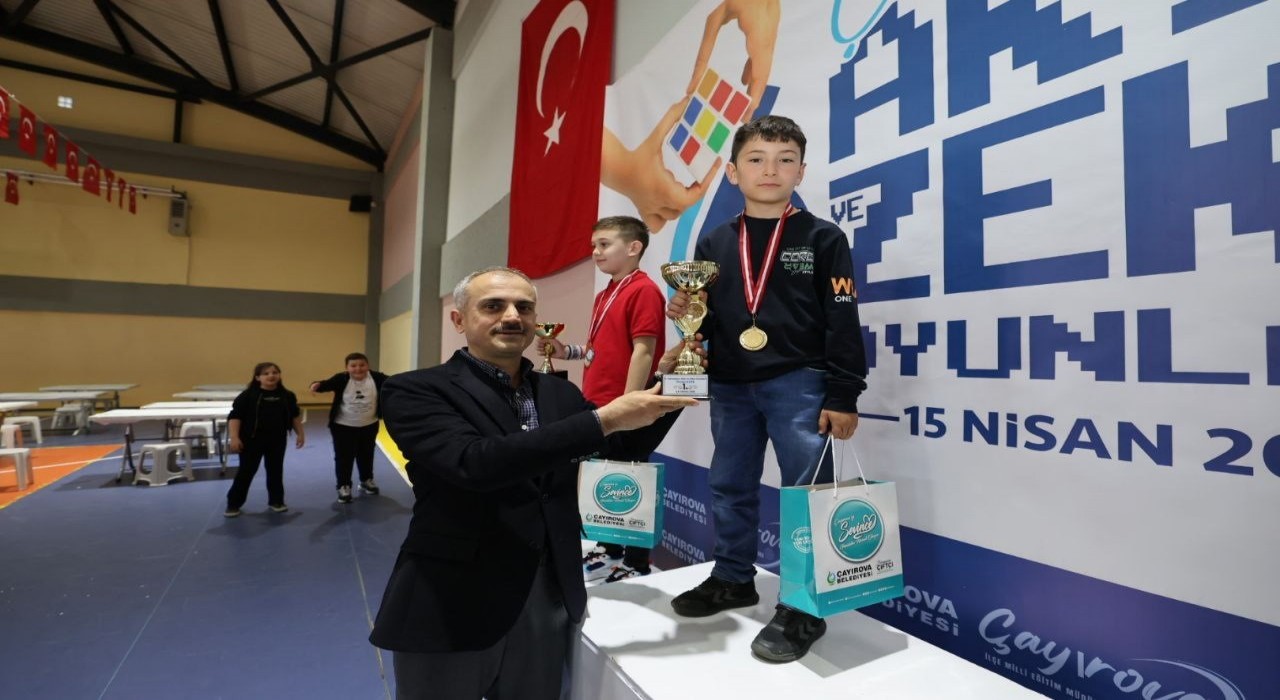 Akıl ve Zeka Oyunları Turnuvasında ödüller sahiplerini buldu