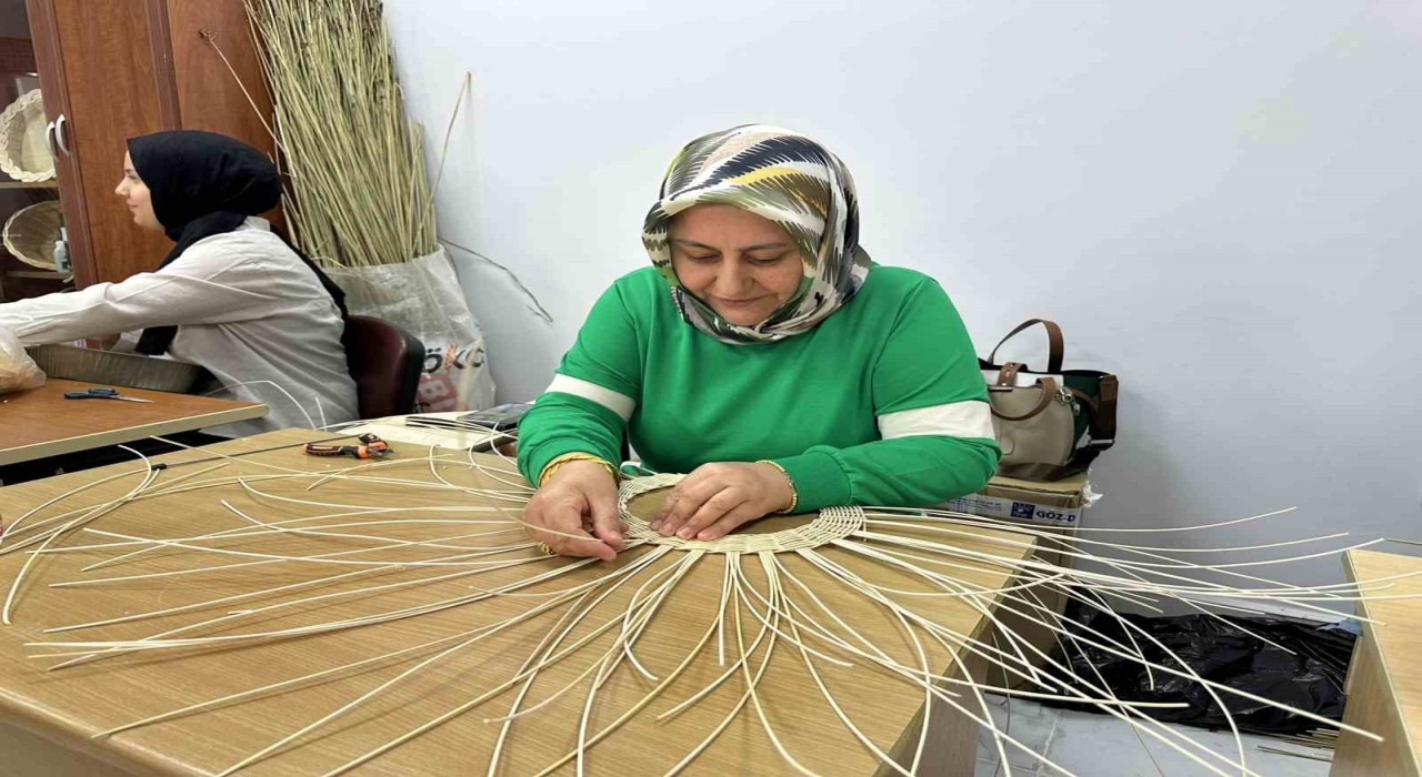Aksarayda şifa veren sepetler: Hem kazanç hem terapi kaynağı