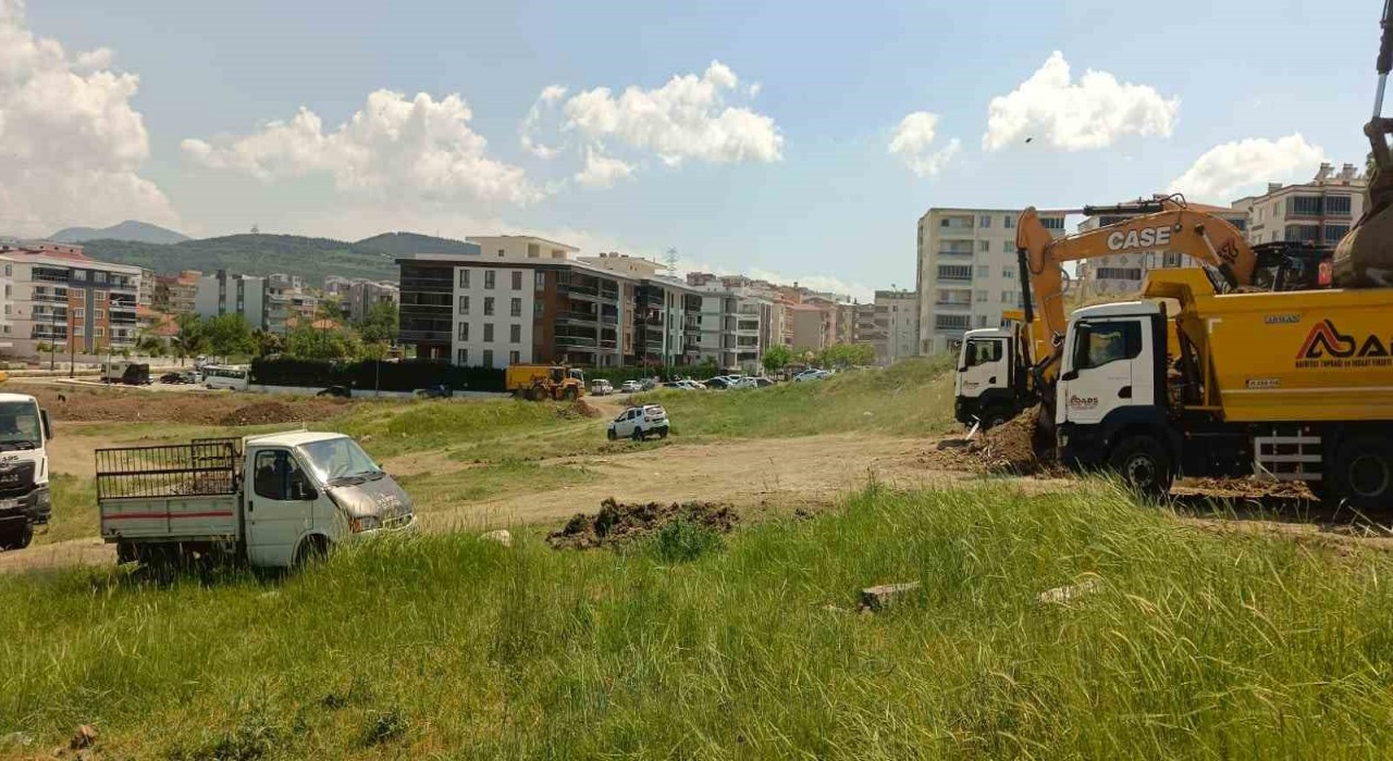 Aliağa Adliye Sarayının temel kazısı başladı