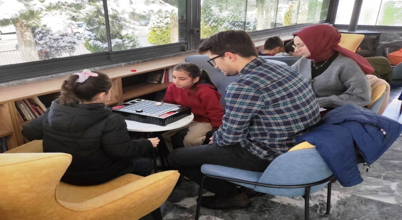 Altıntaşta akıl ve zeka oyunları turnuvası