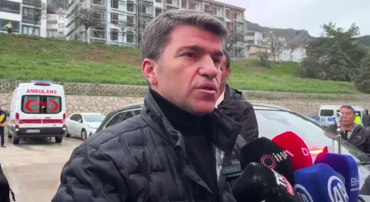 Amasya Valisi Önder Bakan: Depremde herhangi bir can kaybı, yıkılan binamız yok