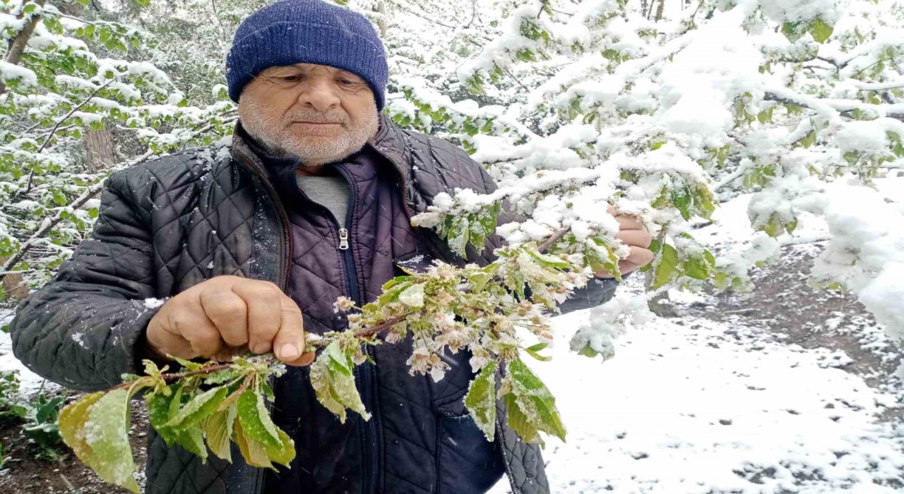Amasyada kardan 63 köy yolu ulaşıma kapandı