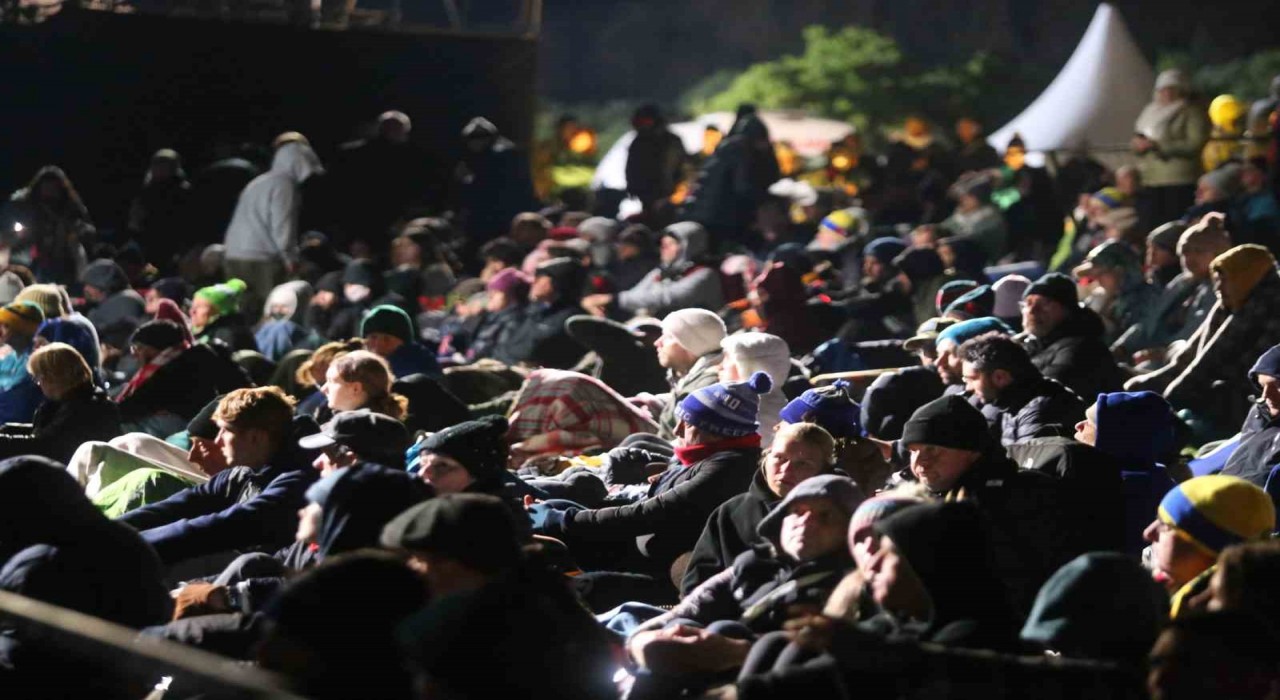 Anzaklar, ‘Şafak Ayini ile atalarını andı