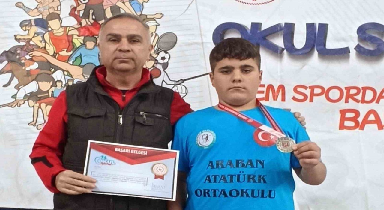 Arabanlı öğrenci, Türkiye Tekvando Şampiyonasında Gaziantepi temsil edecek