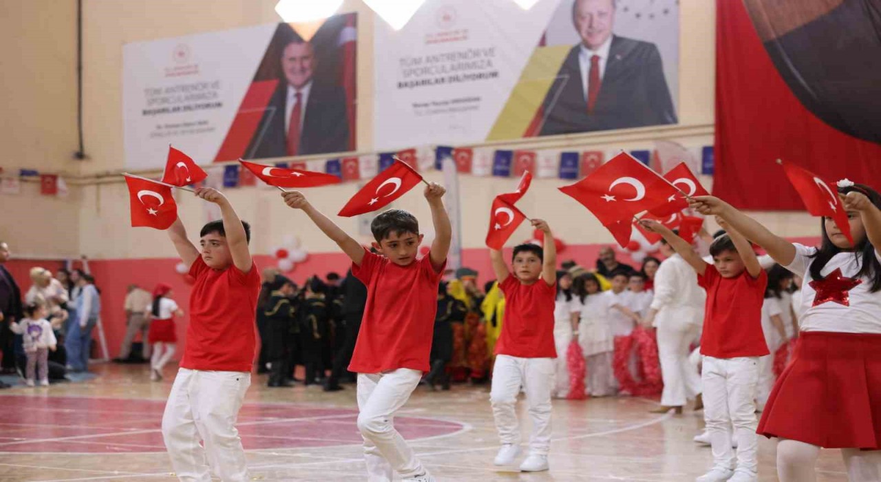 Ardahanda 23 Nisan coşkusu