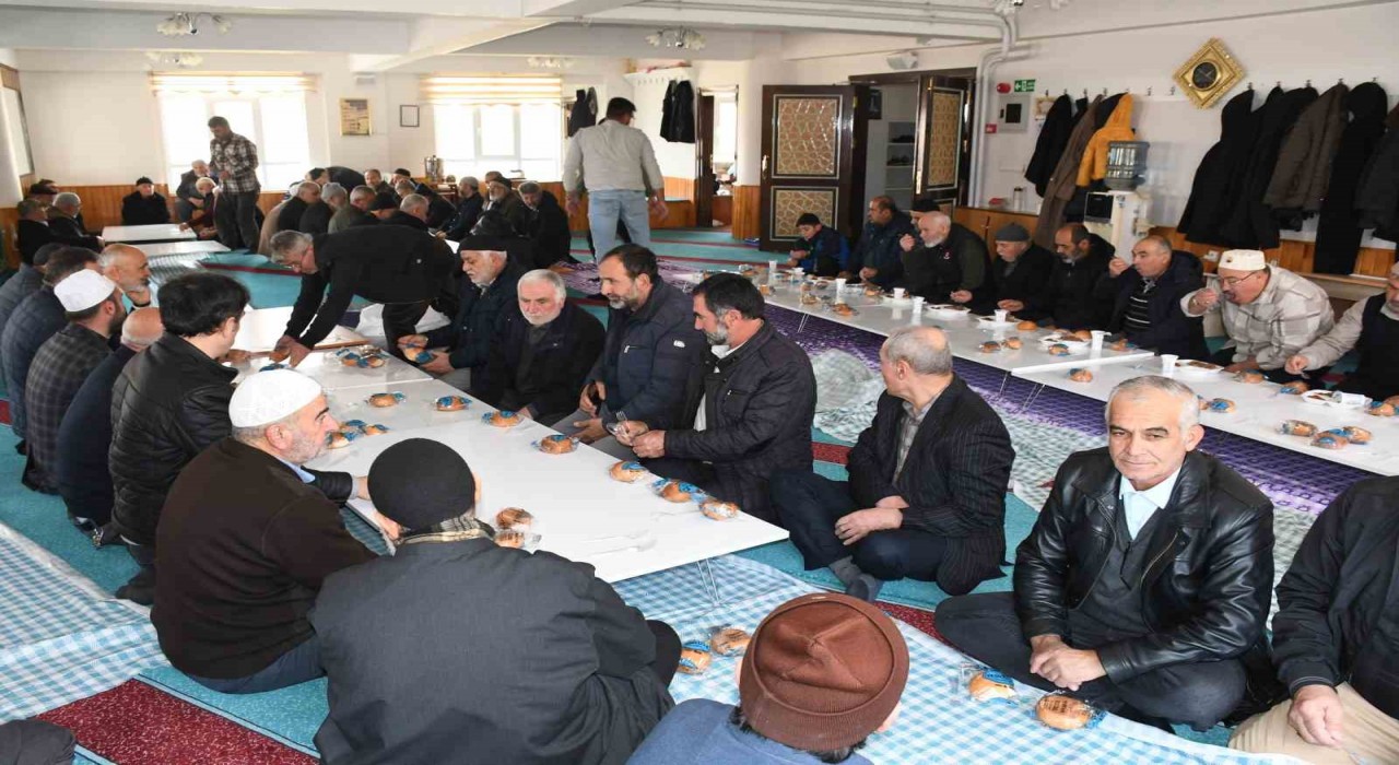 Asırlık ‘Hacı yemeği geleneği Yozgatta yaşatılıyor