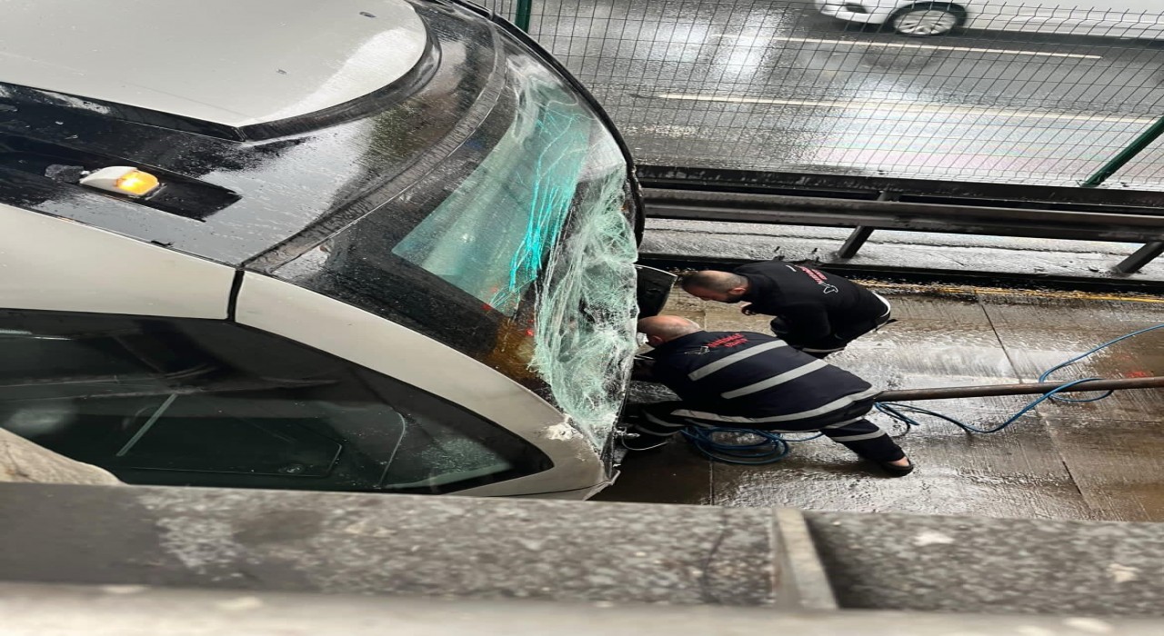 Avcılarda metrobüs kazası