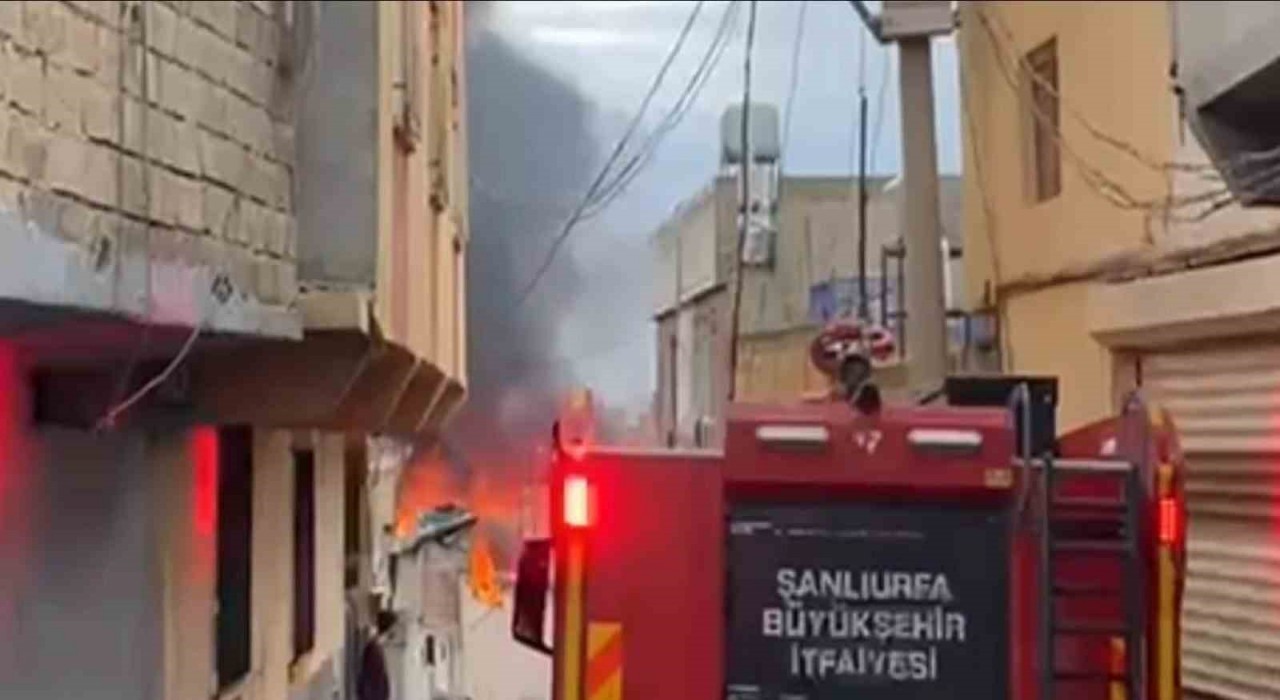 Ayakkabı atölyesinde korkutan yangın