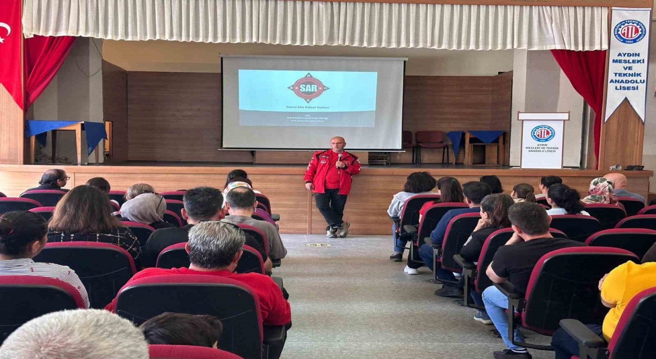 Aydın Mesleki ve Teknik Anadolu Lisesinde velilere Afet Bilinci Konferansı