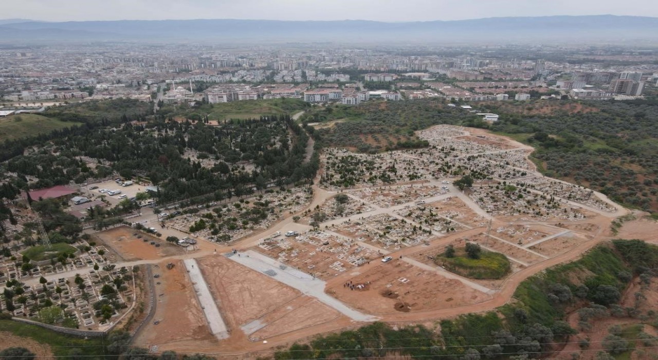 Aydında cenaze sayısı yıllık yüzde 290 arttı, 131 bin metrekare alanda boş yer kalmadı