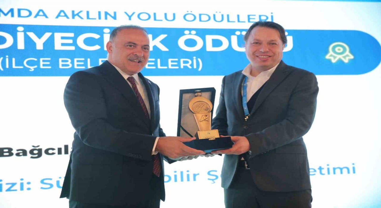 Bağcılar Belediyesine Ulaşımda Aklın Yolu ödülü
