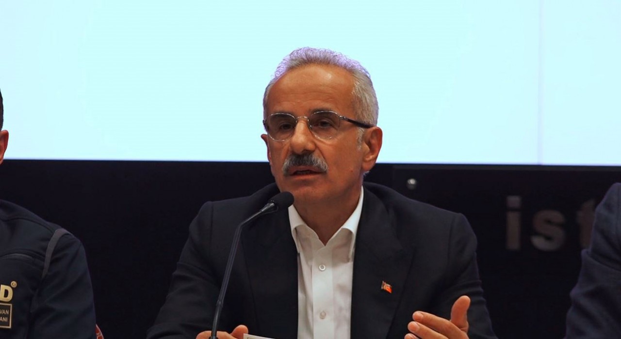 Bakan Uraloğlu: 3 operatörle gerekli değerlendirmeleri yaptık, altyapıyı iyileştirme noktasında gerekli çalışmaları yapacağız