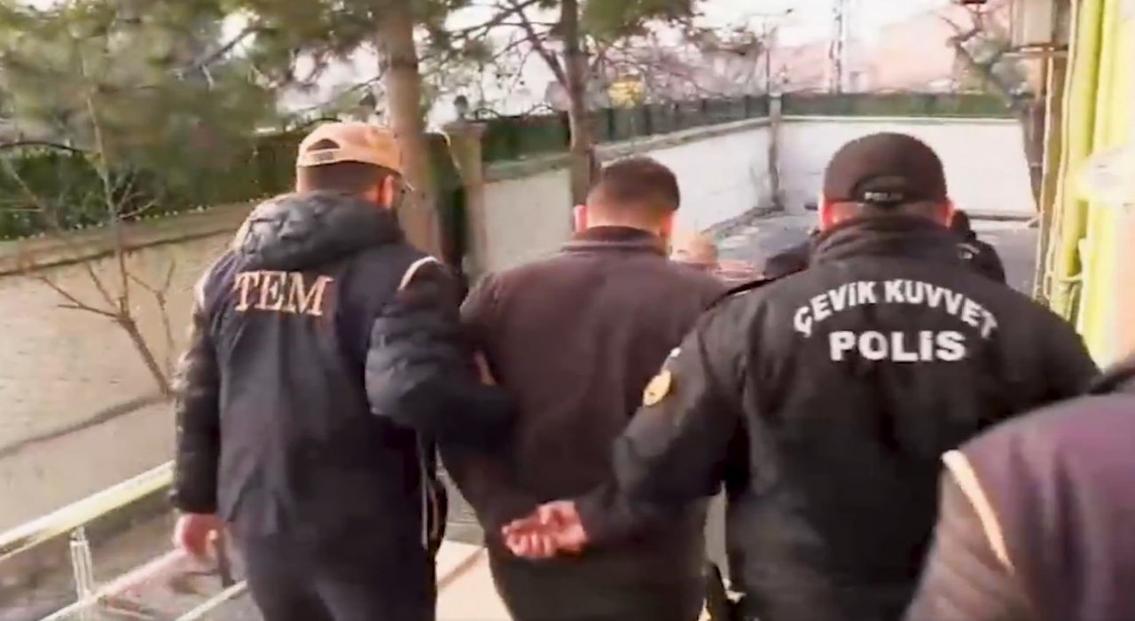 Bakan Yerlikaya: FETÖye yönelik düzenlenen operasyonlarda 20 şüpheli yakalandı