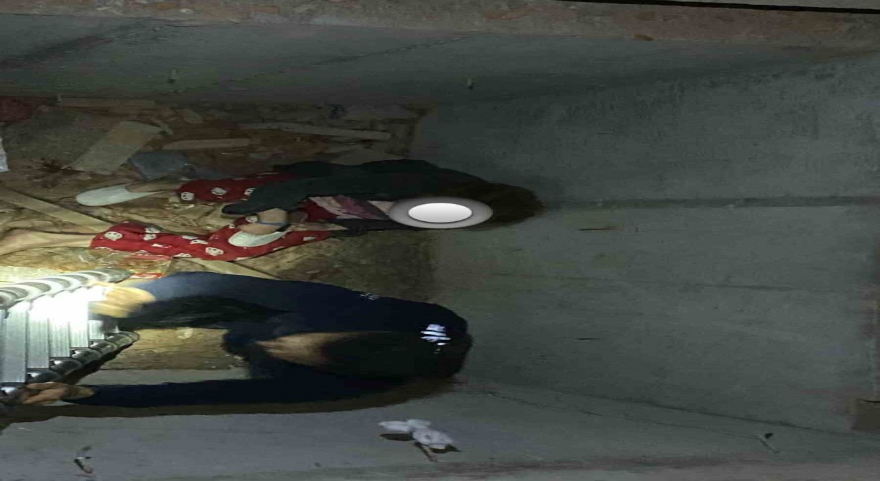 Balıkesirde asansör boşluğuna düşen kadın kurtarıldı
