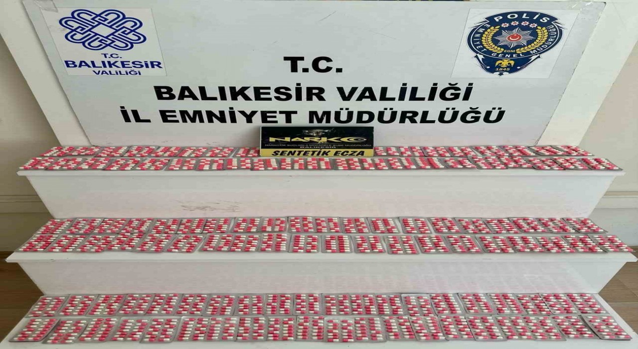 Balıkesirde bin 666 sentetik hap ele geçirildi