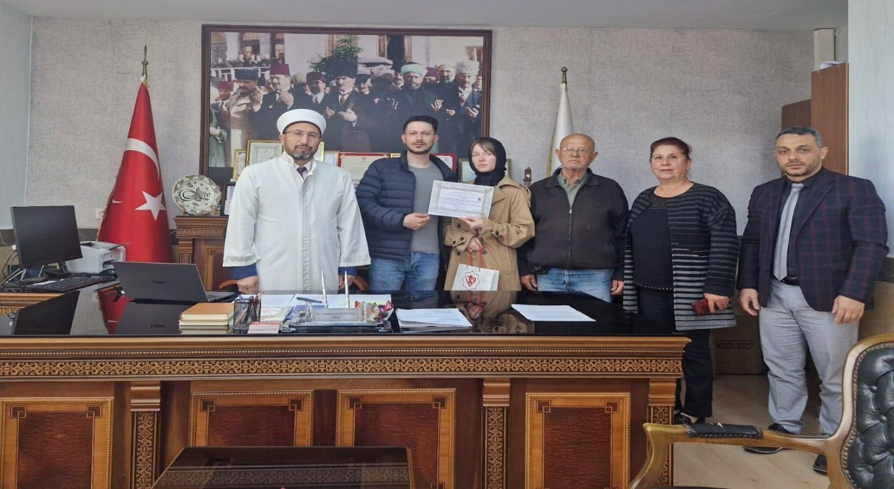 Bandırmada Rus Vatandaşı Erina, müslüman oldu